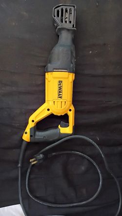 DeWalt saw