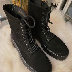 Black Chunky Lace-Up Boots