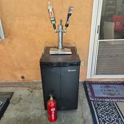 Three tap kegarator