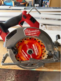 Milwaukee 18v circular saw tool only