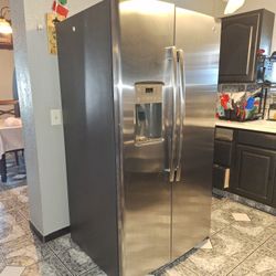 GE Fridge 