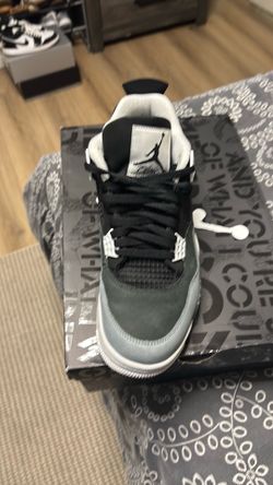 Jordan 4s