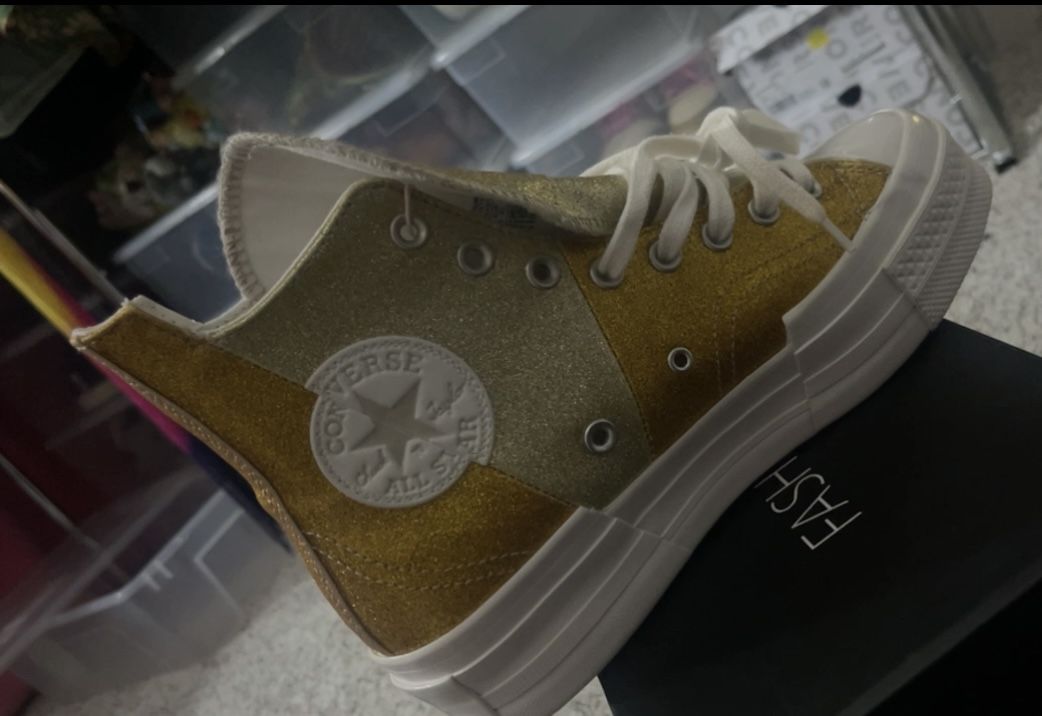 Gold Converse