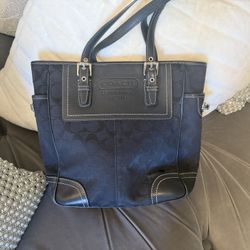 Beautiful Coach Purse 