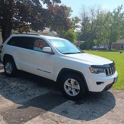 2017 Jeep Grand Cherokee Laredo 