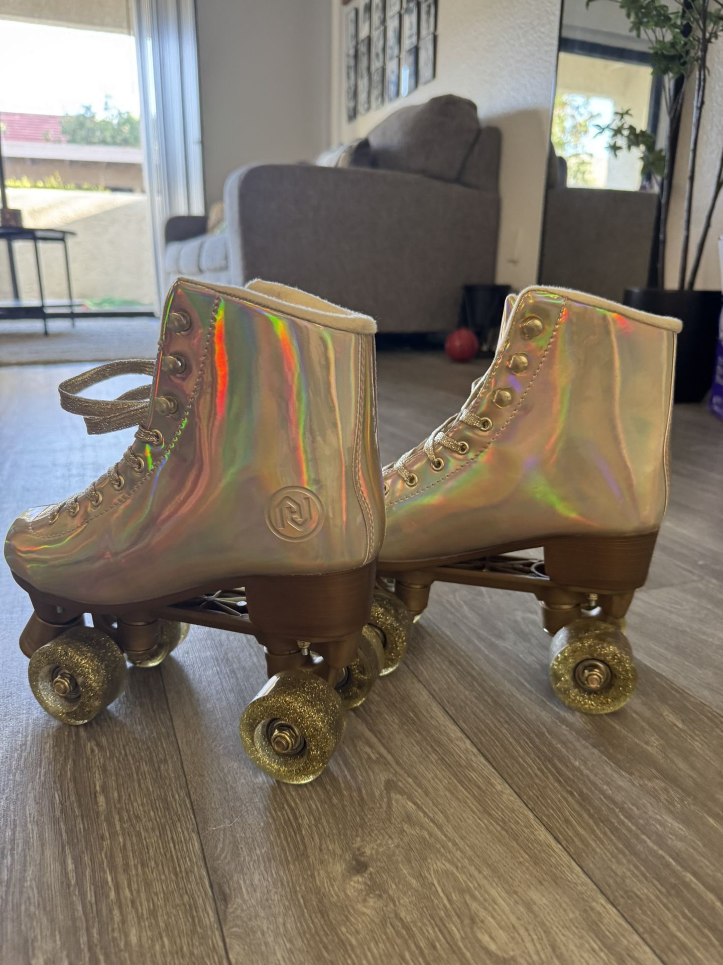 Skates