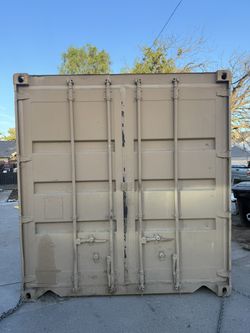 12’x8’x8 1/2’ Container