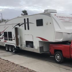 2008 36ft Toyhauler