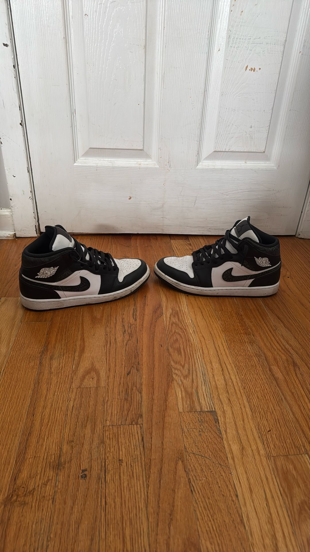 Black And White Jordan 1 Size 10