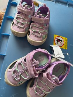 Toddler shoes size 8 and 9