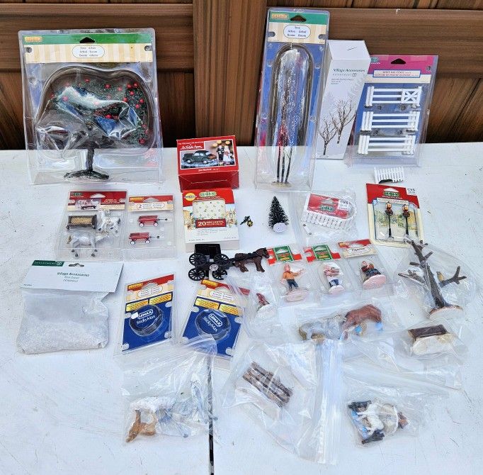 Lemax & Department 56 accessories lot!