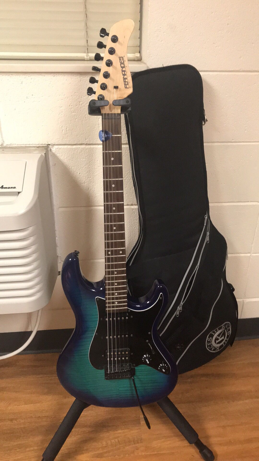 Fernandes Retrorocket X Blue Flame with gig bag and strap