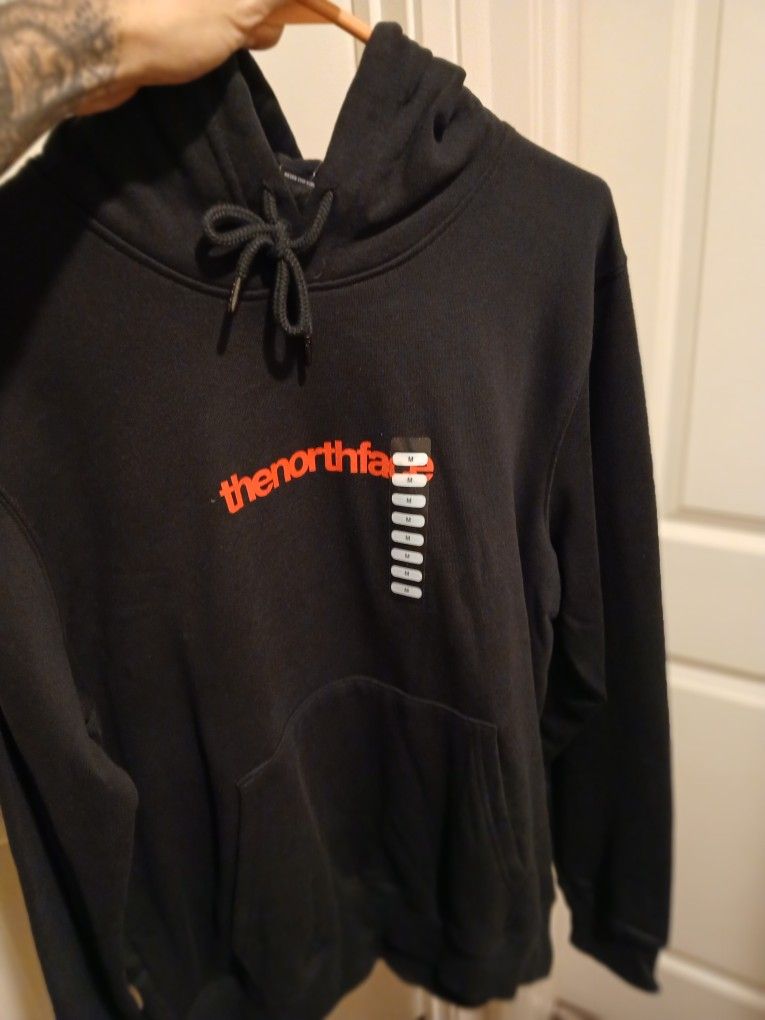 The North Face Mens Hoodie New M Black Red Logo Pockets Drawstring