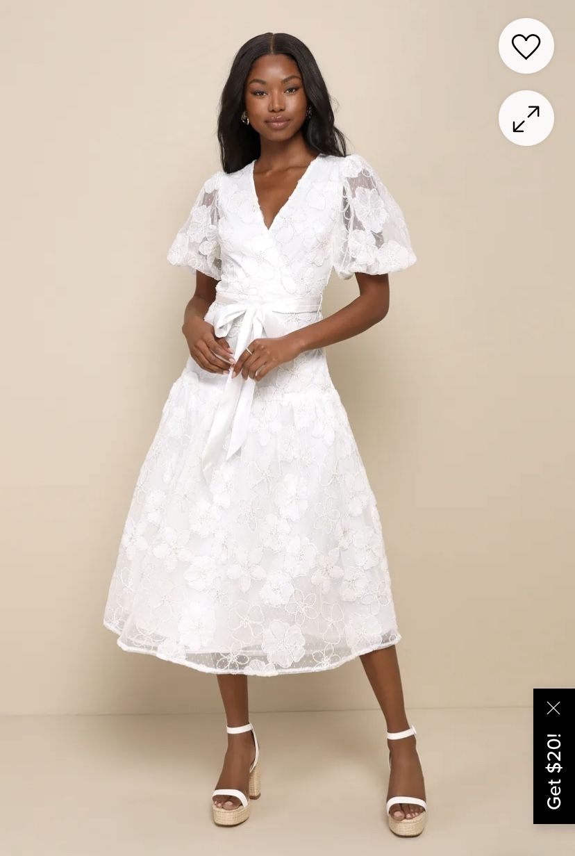 Brand New Woman’s Lulus brand. White Blissful Charisma Floral Lurex Puff Sleeve Dress Up For Sale