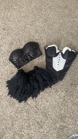 Women’s costume medium