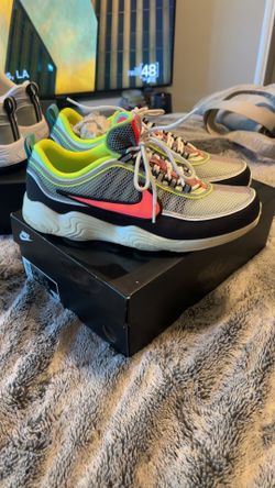 Nike spiridon volt