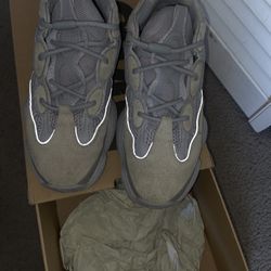 Yeezy 500