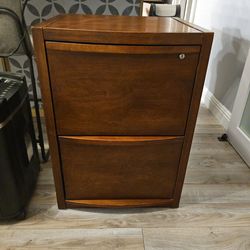 Set of 2 wooden office file cabinets