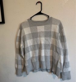 LL BEAN  WONENS GRAY/WHITE BUFFALO PLAID COTTON SWEATER SIZE M