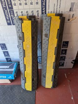 Vevor Rubber Cable/Hose Ramps