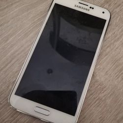 Samsung Galaxy S5 Unlocked With Warranty ☺️