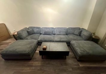 Couch - 6 Piece Sectional