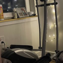 Exercise Bike EVERYTHING MUST GO -move Aug 1st