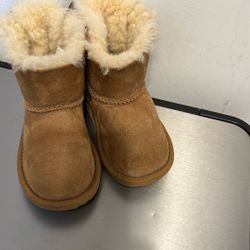Ugg Girl Boots Size 8