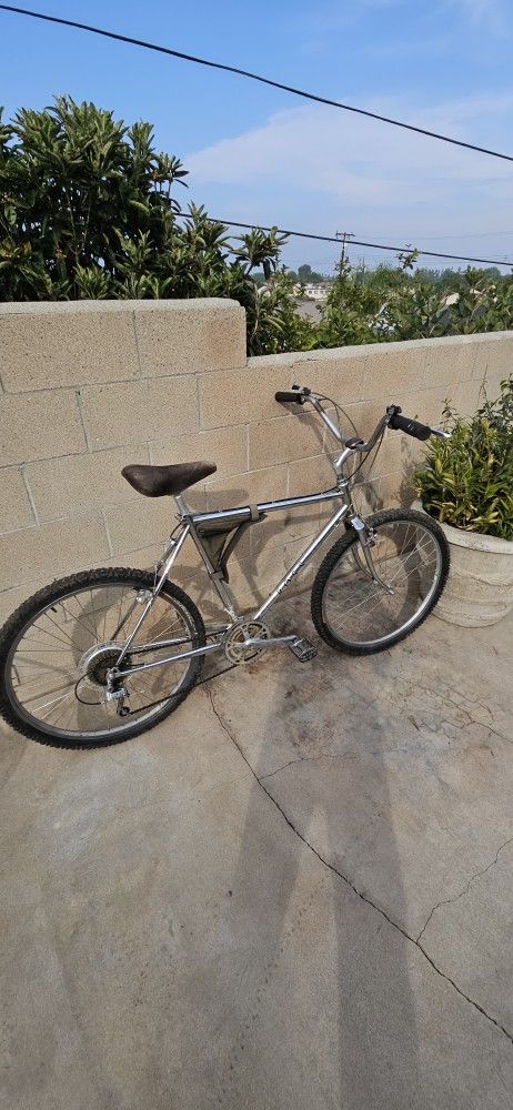 ROSS Mountain Mt Whitney  26inch Wheels