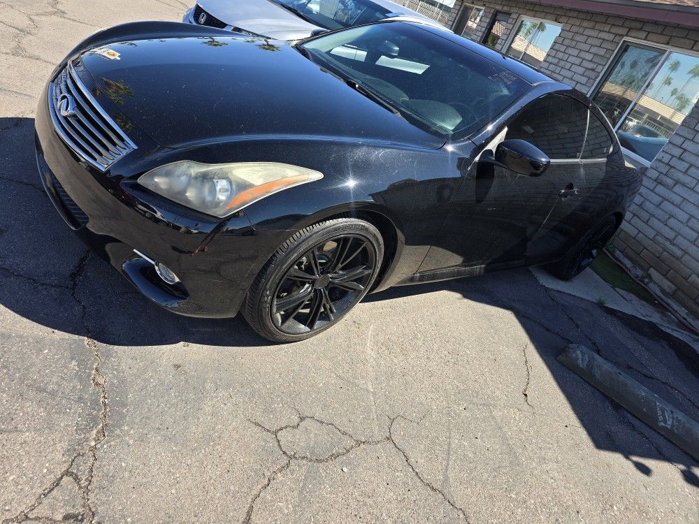 2012 Infiniti G37