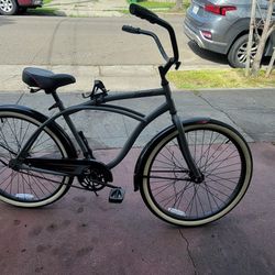 Huffy Beach Cruiser With Air Pump On Side