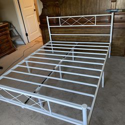 Metal double bed frame 