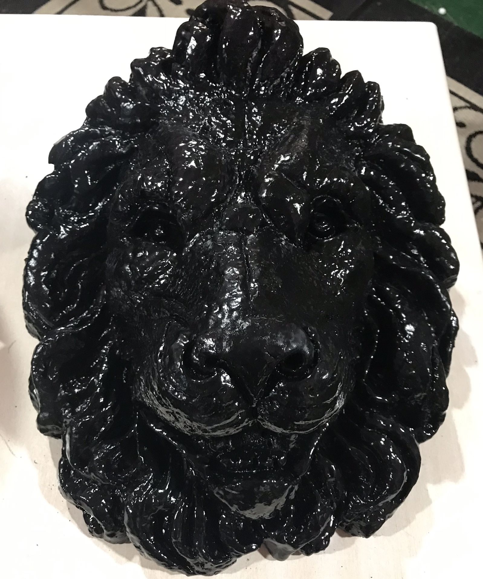 FiverGlass Lion’s Head