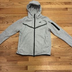 Nike Tech Fleece Size Small