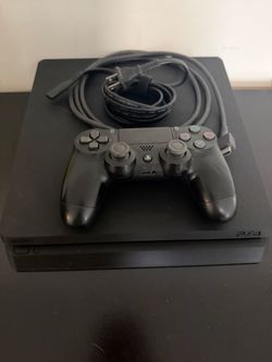 PS4 Slim with 7 games