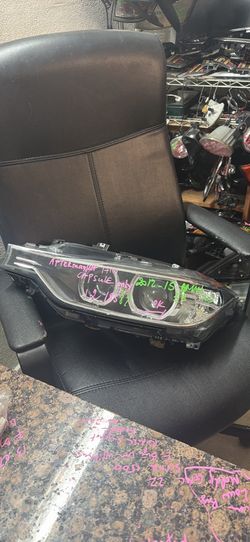 2012-15 bmw 3S left headlight