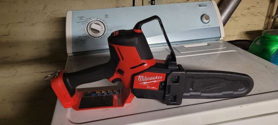 M18 hatchet chain saw