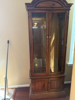 Cabinet With Glass Shelves