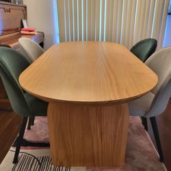 Modern Style Wooden Dining Table+4 Chairs