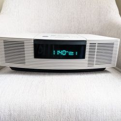 Bose Wave Radio AM/FM CD Player **Read Listing**