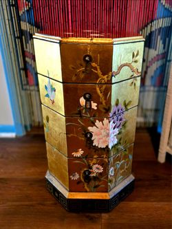 Vintage Asian Gold Leaf Lacquer Painted Pedestal With 4 Red Velvet Drawers. 24"×13"×13"