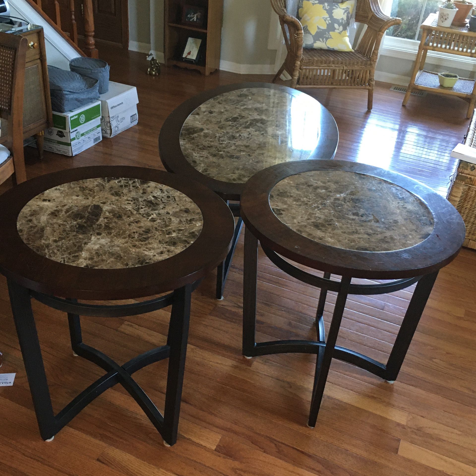Coffee Table With 2 Side Tables Good Condition 