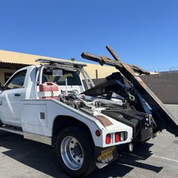 2016 Dodge Ram Wheel Lift