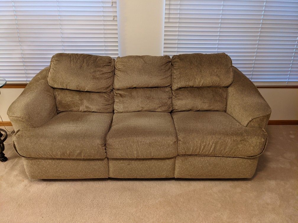 Lane Furniture Couch & Loveseat Recliners