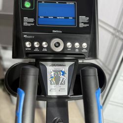 ** Free Delivery Life Fitness E1 Elliptical