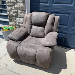 Free Recliner 