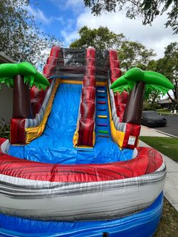 Inflatable Water Slide with Pool