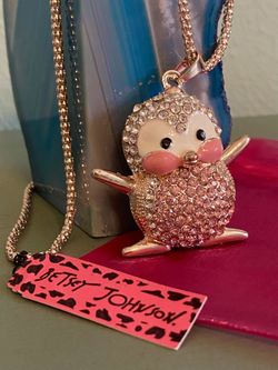 Betsey Johnson Playful Pink Penguin 30” Gold Finish Chain