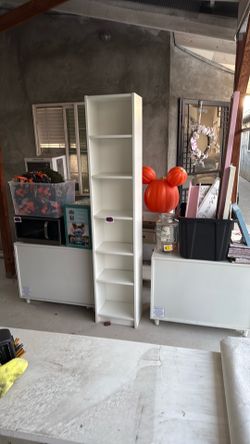 Book shelf