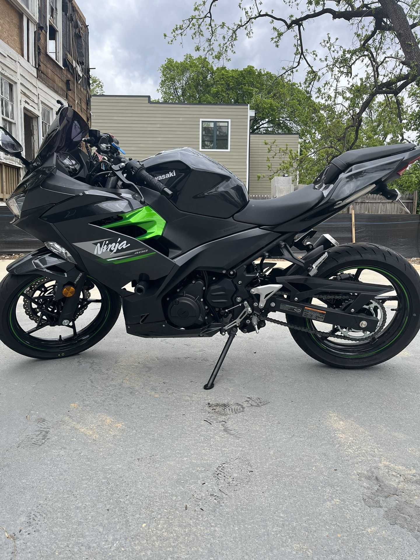 2023 Kawasaki Ninja 400